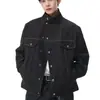 Chaqueta de mezclilla de cuello alto retro americana para hombre, nuevo estilo otoño e invierno 2026, diseño de marca moderno, chaqueta biker holgada y versátil
