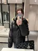 Jaqueta de Algodão com Capuz e Gola de Pelo da Moda High Street para Mulheres no Outono e Inverno, Quente, Solta, Casual, Jaqueta Básica Pão, Tendência