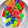 Artigos Esportivos Apitos de Plástico Brinquedos Infantis Apitos Coloridos para Torcer Árbitro Produtos para Torcedores Venda Direta da Fábrica Atacado