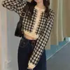 Nuevo Suéter de Punto a Cuadros Ajustado Corto para Mujer Otoño/Invierno 2026 con Mangas Largas y un Diseño Juvenil