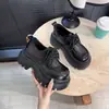 Mocasines de cuero suave estilo europeo para mujer, cabeza grande, 2026, nuevos, casuales, que aumentan la altura, zapatos pequeños de cuero, suela gruesa para personas bajas, zapatos de una sola pieza ligeros