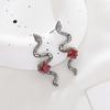Diseño de nicho estilo oscuro y frío aretes de pasador de plata S925 anillo de serpiente exagerado de personalidad tendencia joyería de diamantes