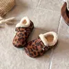 2026 Nuevos Zapatos Birkenstock Retro Versátiles de Punta Redonda para Niños Otoño/Invierno Unisex para Niños Felpa Plus Calientes Engrosados Suela Gruesa Zapatos de Algodón