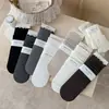Novo Estilo de Início de Outono~Meias Sem Costura com Babados Cor Sólida Meio da Panturrilha Meias Femininas Fashionáveis de Algodão para Mulheres Estilo Academia Japonesa Folgadas