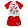 Traje Surpresa Boneca Infantil 2023 Verão Nova Roupa Infantil Roupinha de Bebê Camiseta de Manga Curta Shorts Conjunto Casual de Duas Peças Tendência