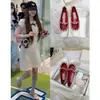 Zapatos Mary Jane de Cuero Suave con Lazo Tachonado para Mujer, Bailarinas Planas de Verano Estilo Francés Fruncidas de Punta Baja con una Sola Correa
