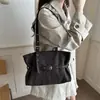 Bolsa Rígida Retro para o Dia a Dia Feminina 2026 Nova Outono Inverno Versátil Bolsa de Ombro Único Bolsa Tote de Mão para Passeio Trabalho