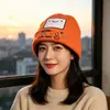 Nuevo gorro cálido de dibujos animados sonrientes para otoño e invierno para hombres y mujeres, gorro de punto sin ala moderno, dulce y genial, para commuting