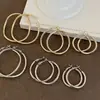 Pendientes de aro geométricos retorcidos de metal liso estilo Ins para mujer, simples, para el trabajo, con temperamento, versátiles, modernos, pendientes de moda, joyería para orejas