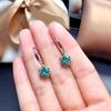 Nuevos pendientes de botón de color tesoro chapados en plata 925, imitación de diamante azul verdoso de Maldivas, 1 quilate, pendientes de copo de nieve súper brillantes para mujer