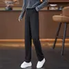 Calça de terno feminina cinza sob medida de cintura alta com perna reta, outono 2026, com design de bolso falso, estilo casual de perna larga e caimento fluido