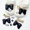 Acessórios de decoração de sapatos DIY para Crocs, fivelas decorativas fofas de pelúcia 3D de desenhos animados, leão e gato do zoológico para a superfície do sapato