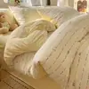 Categoría a Maternidad e Infancia Grado Pequeño Fresco Cama Juego de Cuatro Piezas Dormitorio de Estudiante Juego de Tres Piezas Estilo Ins Funda de Edredón Simple de Algodón Lavado Sábana