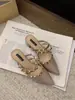 Tacones Altos con Remaches de Moda para Mujer, Mules de Punta Cerrada, Ropa de Exterior a la Moda, Sandalias de Punta Fina 2026, Tacones Gruesos