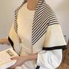 ¡Lujo ligero y de moda! Bufanda cuadrada de seda satinada de otoño tejida en blanco y negro, chal de doble uso.