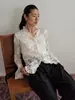 Novedad 03/08 Principios de Otoño Estilo Francés Pura y Sexy Bordado Pesado Cuello en V Volantes Adorno Blusa para Mujer F1122