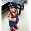 Roupa Infantil 2026 Verão Estilo Leve Camiseta de Manga Curta Listrada para Meninos e Macacão Color Block Estiloso para Bebês