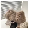 Moda japonesa y coreana minimalista de felpa 2026 colección de invierno para mujer, bolso de hombro, bolso tote y bolso cruzado elegantes y lujosos para el trabajo