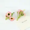 Cabeças de Flores Margaridas Artificiais DIY Decoração de Casamento Acessórios de Flores Artificiais Material para Guirlanda de Flores Coloridas Fabricante Atacado