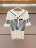 Shenzhen Nanyou Ropa Fina de Mujer Verano Nuevo Estilo Coreano Moda Juvenil Bloqueo de Color Rayas Cuello Azul Marino Manga Corta Top de Punto