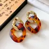 Pendientes Acrílicos Plateados de Aguja de Plata Estilo Hong Kong Forma de C, Lujo Accesible, Gama Alta, Sencillos Elegantes, Pendientes Versátiles Personalizados Nicho