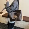 Bolsa tote de gran capacidad para ir al trabajo, bolso de hombro casual para mujer 2026 nuevo primavera/verano, bolso de mano retro popular