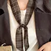 Lenço de seda fino estampado em blocos de cor, estilo designer, ajustável, para mulheres, acessório de pescoço com vibe vintage e fita pequena com contas