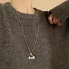 Colar com pingente minimalista popular com design exclusivo de nicho, corrente para suéter, sensação de luxo leve e alta qualidade, acessório versátil
