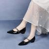 Zapatos Mary Jane de punta para mujer Primavera 2025 Nueva Llegada Hebilla de un personaje Pedrería Zapatos de hadas Boca baja Sencillos Elegantes Zapatos planos