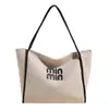 Bolso de mano grande estilo retro coreano para mujer, nuevo estilo Otoño e Invierno 2025, bolso de hombro simple casual, bolso de axila de alta gama