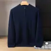 Nova camisa básica de tricô de cashmere para outono e inverno, moderna, macia, cor sólida, gola alta, zíper simples meio alto, estilo de negócios para homens