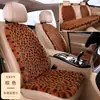 Almofada de assento de carro inverno pelúcia curta quente estampa de leopardo popular rede cintura fina deusa inverno coelho pelúcia almofada de assento conjunto de três peças