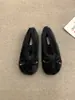 Pantuflas de gamuza de tacón bajo estilo coreano, nueva colección otoño/invierno 2026, forradas para abrigar, estilo mujer, con lazo y diseño de punta poco profunda