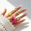 Conjunto de Anillos Asimétricos de Aleación Europeos y Americanos Transfronterizos Lisos, Anillo Brillante Exagerado de Moda y Personalizado, Conjunto de Múltiples Piezas para Mujeres