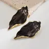 Pendientes de Moda Europea y Americana con Aguja de Plata S925, Clavos Sencillos Retro de Hoja Lacada, Estilo Metálico, Pendientes Audaces para Mujer