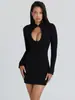 Ropa de Mujer AliExpress Transfronteriza 2026 Otoño Nueva Llegada Color Sólido Manga Larga Cuello Redondo Sexy Hueco Ajustado Vestido Corto