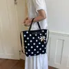 Bolso de Mano de Lona con Lunares Estilo Coreano para Mujer 2026 Nuevo Estilo Bolso Tote de Gran Capacidad con Tapa abatible Bolso Versátil de Hombro Cruzado