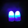 Luz energía bailando luz de pulgar luz de dedo Luz súper brillante niños primer plano escenario accesorios de magia