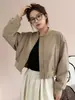 Chaqueta casual corta versátil para mujer de principios de otoño, chaqueta tipo béisbol con cuello alto simple y elegante para mujeres menudas, abrigo deportivo moderno