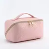Bolsa de Maquiagem com Formato de Almofada de Couro Tridimensional Embossado Transfronteiriça, Bolsa de Armazenamento de Cosméticos à Prova d'Água de Grande Capacidade, Bolsa de Higiene Pessoal Retro de PU