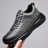 Sapatos Masculinos Primavera e Outono Sapatos da Moda 2025 Nova Moda Masculina Casual Esportivo Couro Sapatos Masculinos Business Casual Atacado