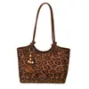 Bolso de Hombro Casual para Viajes de Trabajo Mujer Retro Otoño 2026 Nuevo Bolso de Hombro Único de Gamuza Bolso de Hombro de Moda