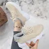 Directamente del fabricante, zapatillas de papá acolchadas de felpa para mujer, zapatos de algodón cálidos de punto flyknit de invierno, botas de nieve antideslizantes de suela gruesa transfronterizas, de venta caliente