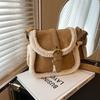 Bolso de lana de cordero transfronterizo de otoño e invierno para mujer, bolso pequeño retro de estilo coreano, nuevo bolso de hombro de felpa popular de 2024