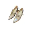 Zapatos de Salón Negros de Punta Fina de 7 cm para Mujer, Nuevo Estilo Primavera y Verano, Tacón Grueso Retro con Remaches, Boca Baja de Tacón Alto para Viajar al Trabajo