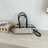 Bolsa de Ombro Transfronteiriça Cor Contrastante Baguete Tendência 2026 Nova Sob o Braço Comércio Exterior High-End Estilosa Design de Nicho Bolsa de Ombro Única