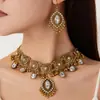 Conjunto de Joyería Europeo y Americano de Nueva Moda Transfronterizo, Pendientes y Collares Personalizados de Estilo Exótico, Conjunto de Dos Piezas de Collar Retro