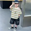 Conjunto de Manga Curta para Meninos Verão 2026 Novo Estiloso e Fashion 3 Anos 5 Anos Roupa de Verão para Bebê Estilo Coreano Conjunto de Duas Peças Infantil