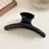Grampo de cabelo de tubarão de luxo extra grande para mulheres, novo modelo de alta qualidade 2026, grampo de cabelo com pérolas estilo coreano versátil atacado
