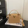 Color Sólido Moda de Lujo Ligero Primavera/Verano 2026 Nuevo Bolso de Mano con Estampado de Letras Personalidad Vintage de un Solo Hombro Bolso Cruzado Pequeño Tote